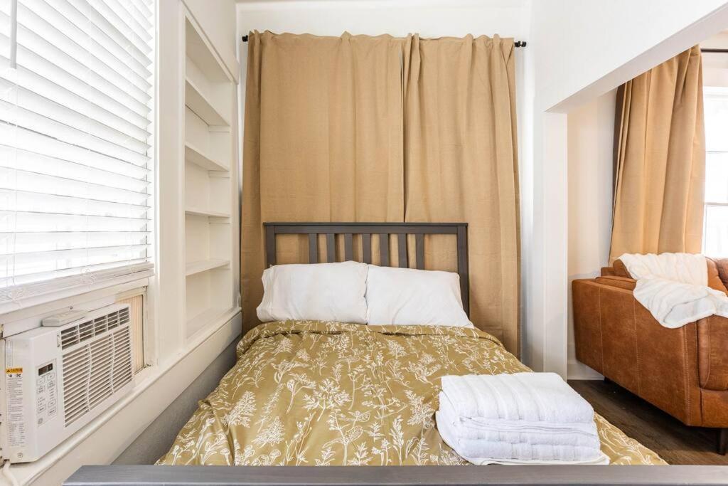 Lovely Historic Near Amelia Arena + Hyde Park Tampa